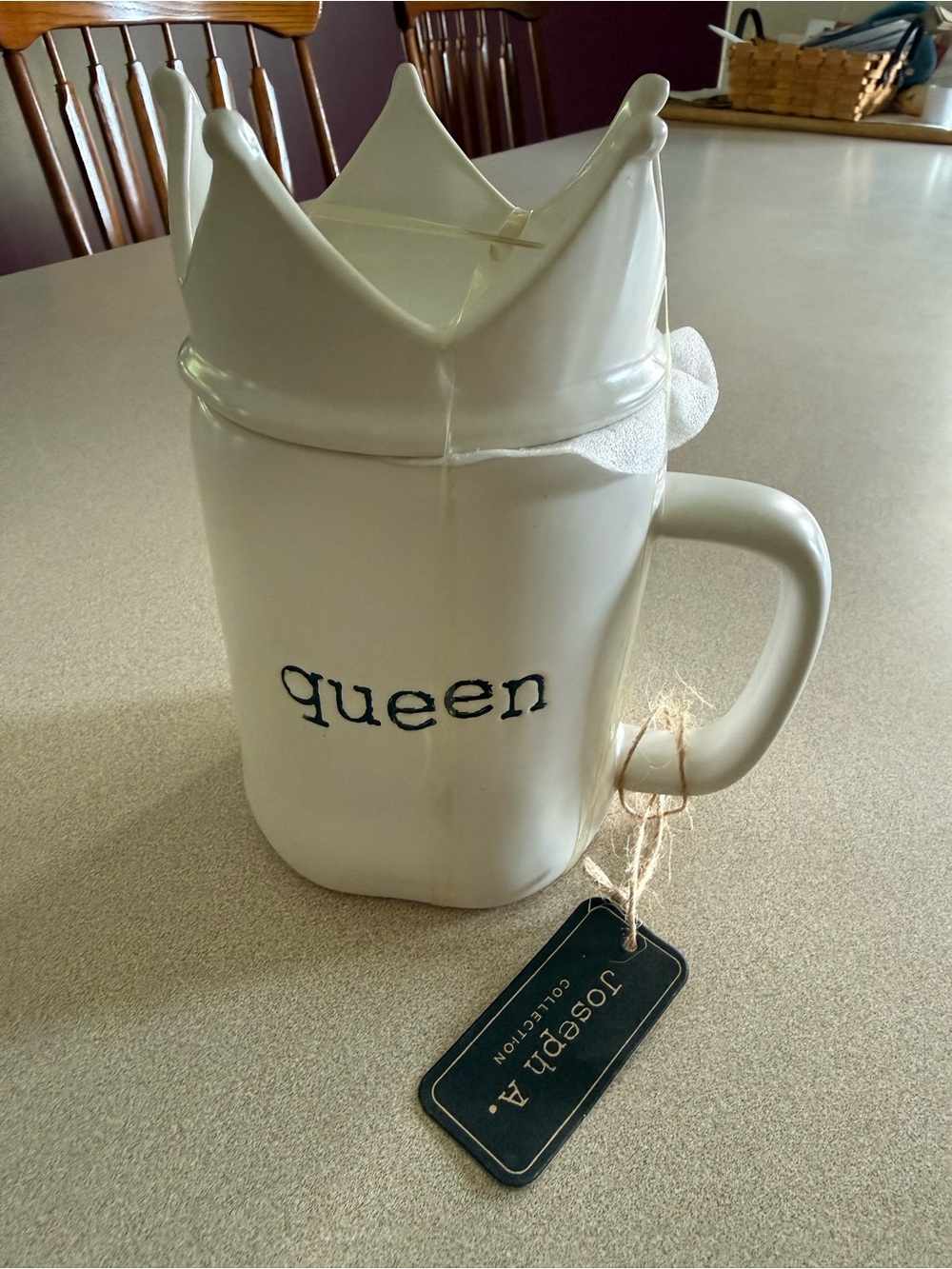 Joseph White 'Queen' Ceramic Crown Mug with Lid